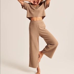 Abercrombie and Fitch waffle lounge matching set.